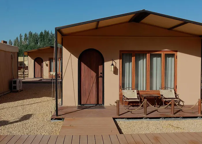 Dunhuang Fengmingsha Hotel